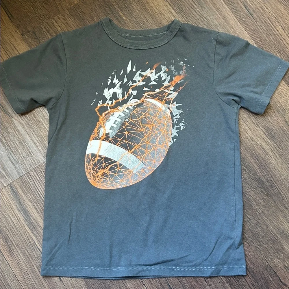 Children's Place football T-shirt bundle, multi colored size 5/6 youth